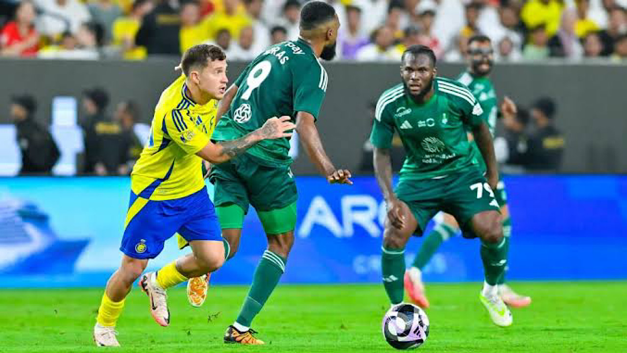 موعد مباراة النصر والأهلي في دوري روشن السعودي 2024-2025 والقنوات الناقلة