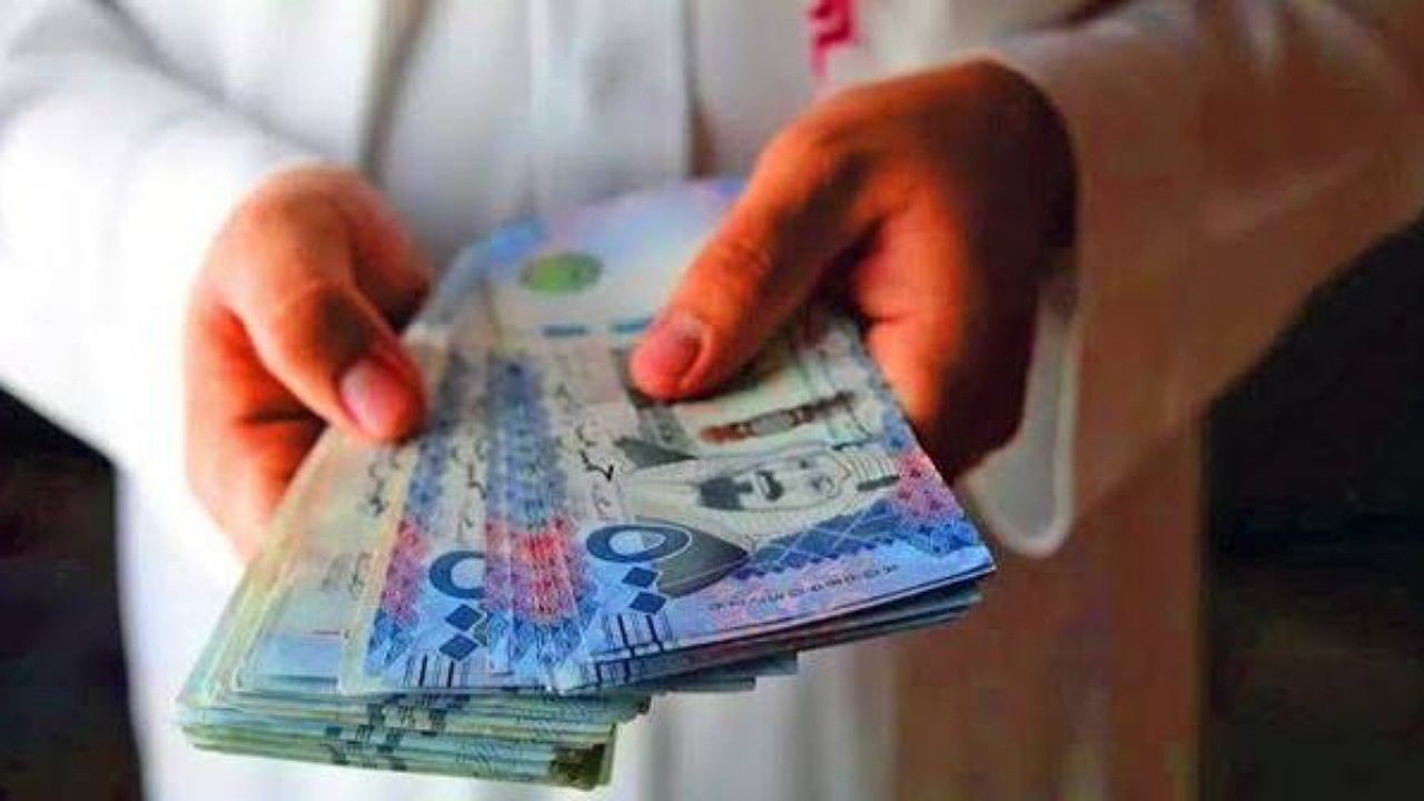 استلام فوري في رصيدك 100,000 ريال بدون فوائد بالتقسيط 4 سنوات بشروط قرض الأسرة عبر بنك التنمية الاجتماعية
