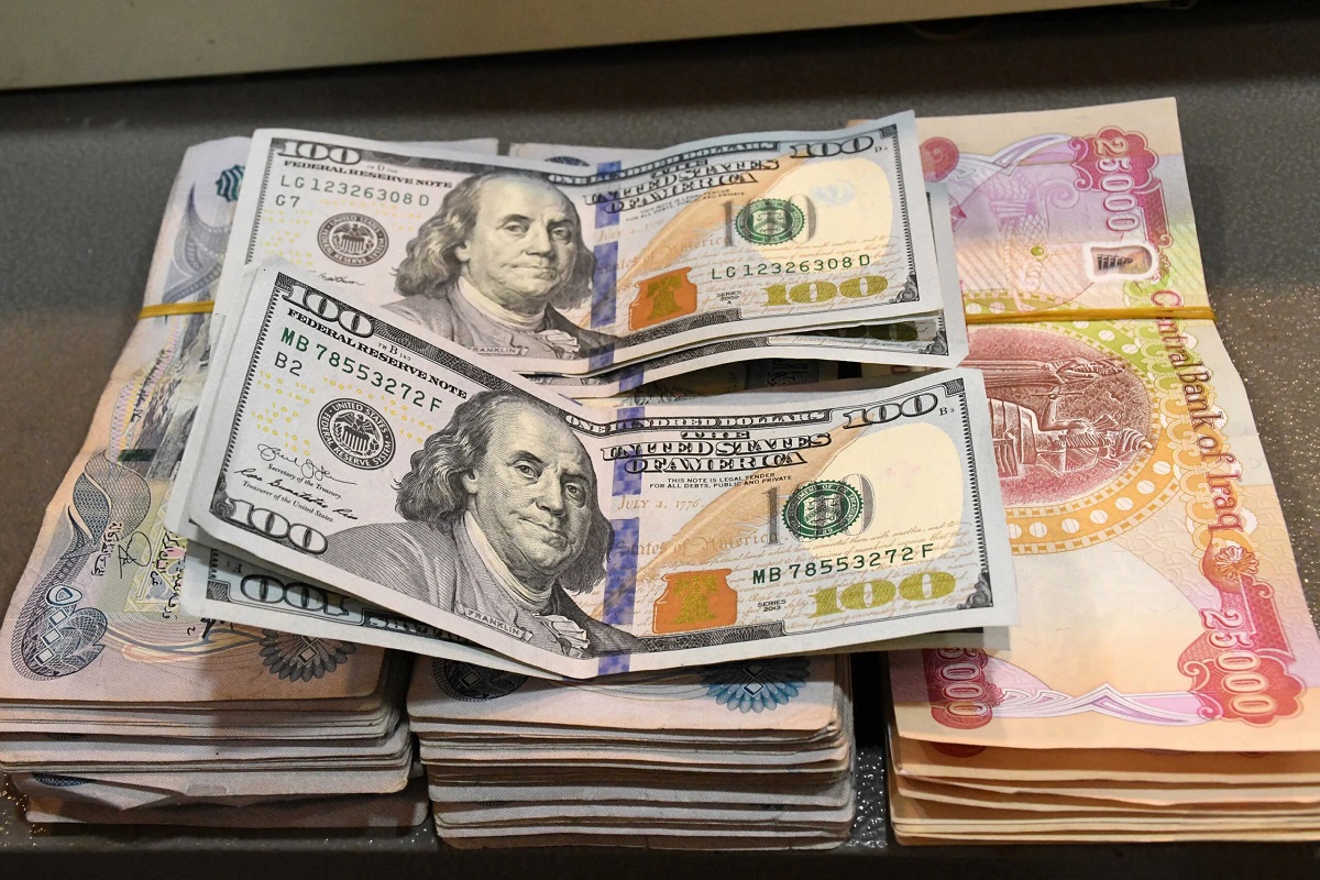سعر الدولار مقابل الدينار العراقي في البنوك العراقية اليوم الأحد.. كم سجل؟ 5 سعر الدولار مقابل الدينار العراقي في البنوك العراقية اليوم الأحد.. كم سجل؟