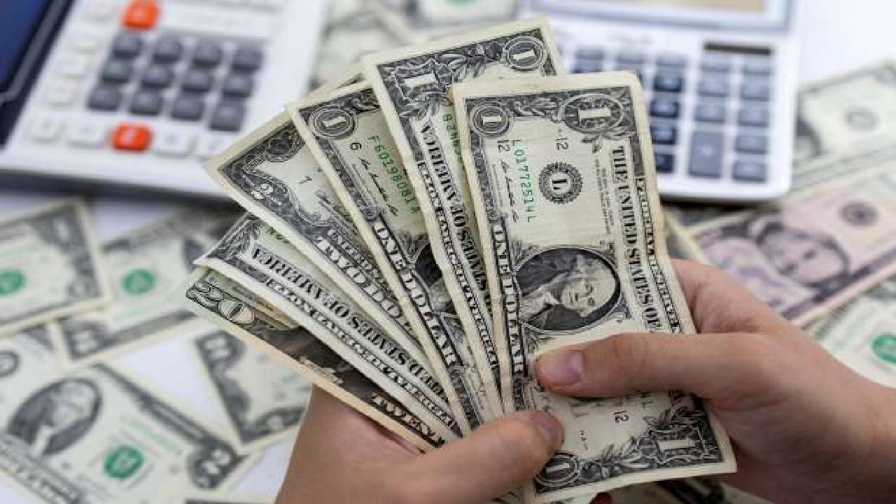 سعر الدولار اليوم مقابل الجنيه المصري في جميع البنوك 1/2/2025 5 سعر الدولار اليوم مقابل الجنيه المصري في جميع البنوك 1/2/2025