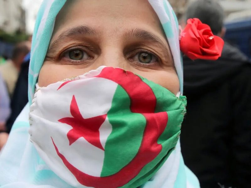 فرصة مميزة.. خطوات التسجيل في منحة المرأة الماكثة في البيت 2025 وشروط القبول