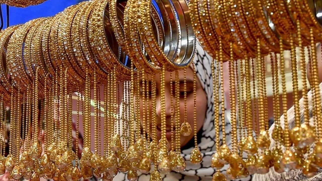 يسقط بعد الارتفاع.. سعر الذهب اليوم عيار 21 في العراق في أسواق الجملة والصاغة ببغداد وأربيل