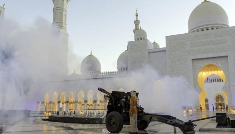 إمساكية رمضان 2025 في الإمارات | مواقيت الصلاة وموعد الإفطار والإمساك طوال الشهر الكريم