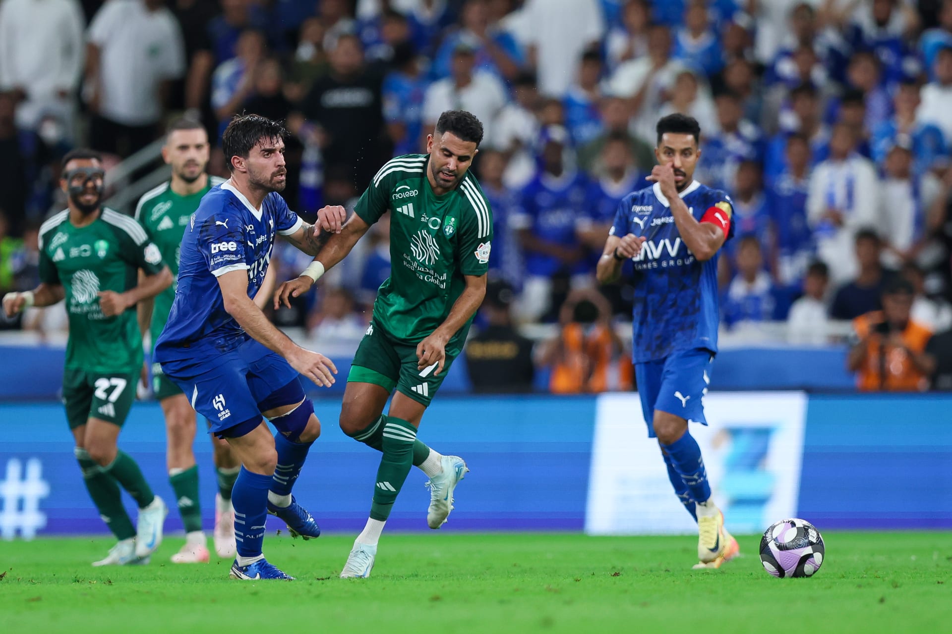 تشكيل الهلال الرسمي أمام الأهلي في دوري روشن السعودي 2024_2025