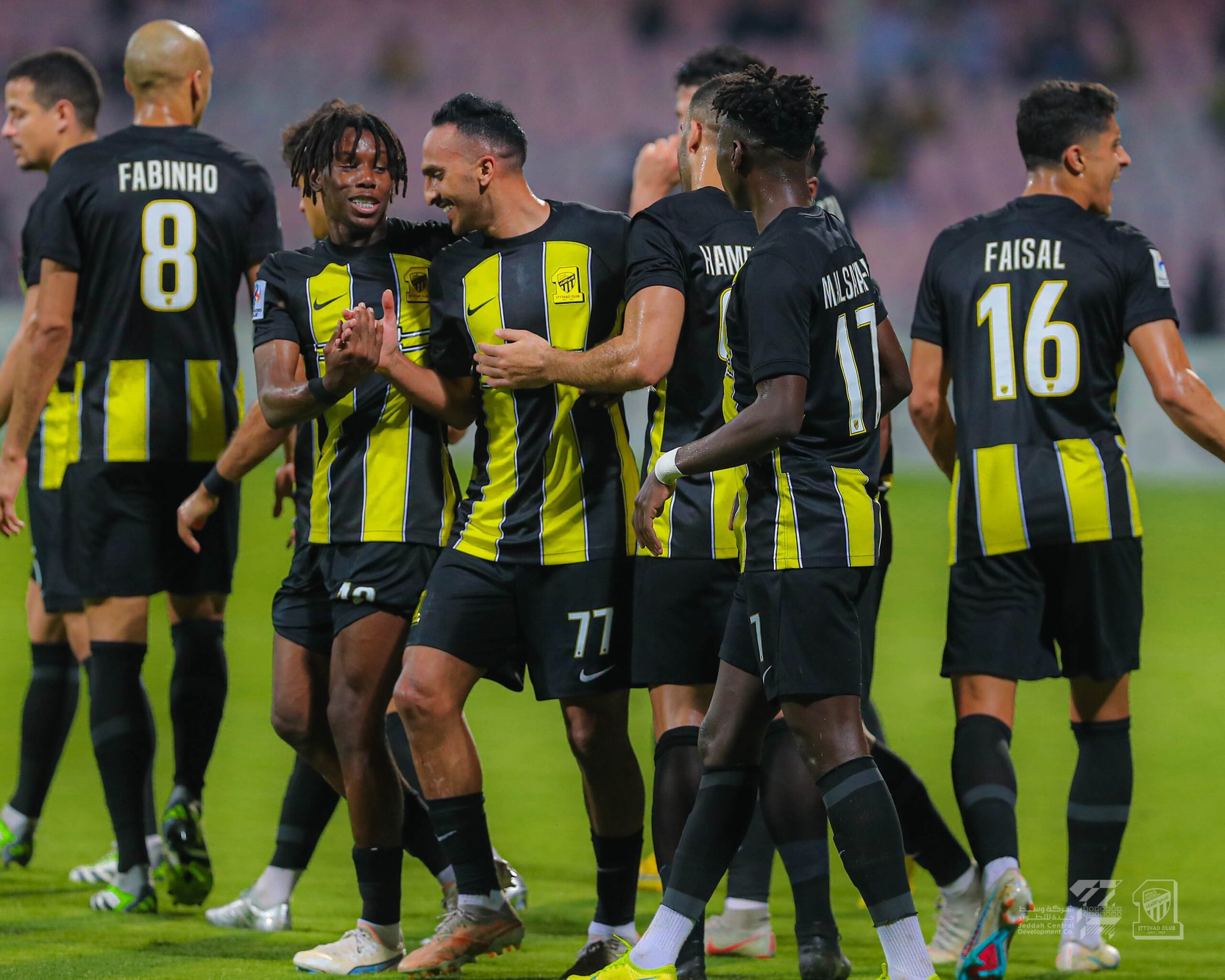 الاتحاد يستعيد خدمات نجمه قبل مواجهة الهلال.. “مفاجأة سارة”