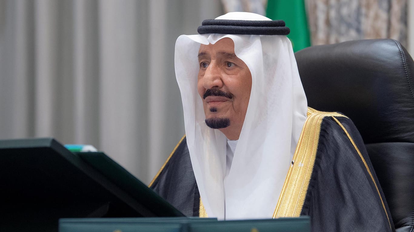 أمر ملكي للمتقاعدين بصرف الراتب التقاعدي لشهر مارس قبل موعده وشموله مكرمة ملكية 750 ريال احتفاءً بشهر رمضان المبارك .. وش الخبر 5 أمر ملكي للمتقاعدين بصرف الراتب التقاعدي لشهر مارس قبل موعده وشموله مكرمة ملكية 750 ريال احتفاءً بشهر رمضان المبارك .. وش الخبر