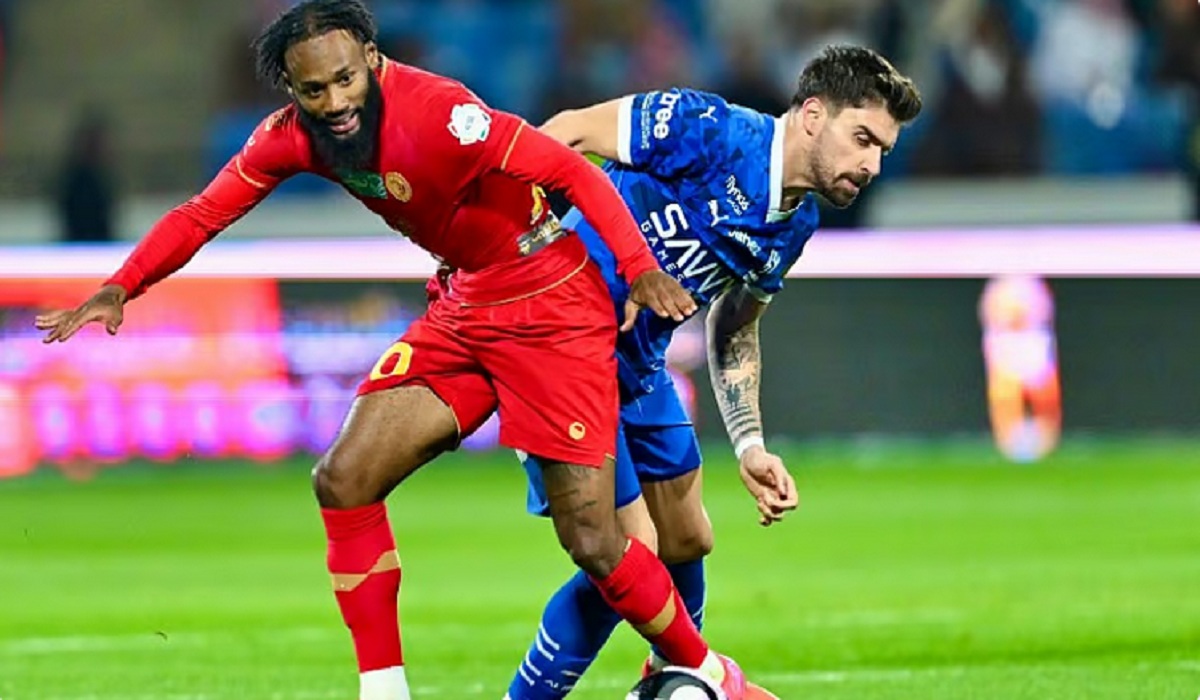 الهلال السعودي يفقد صدارة جدول ترتيب دوري روشن بعد التعادل مع ضمك
