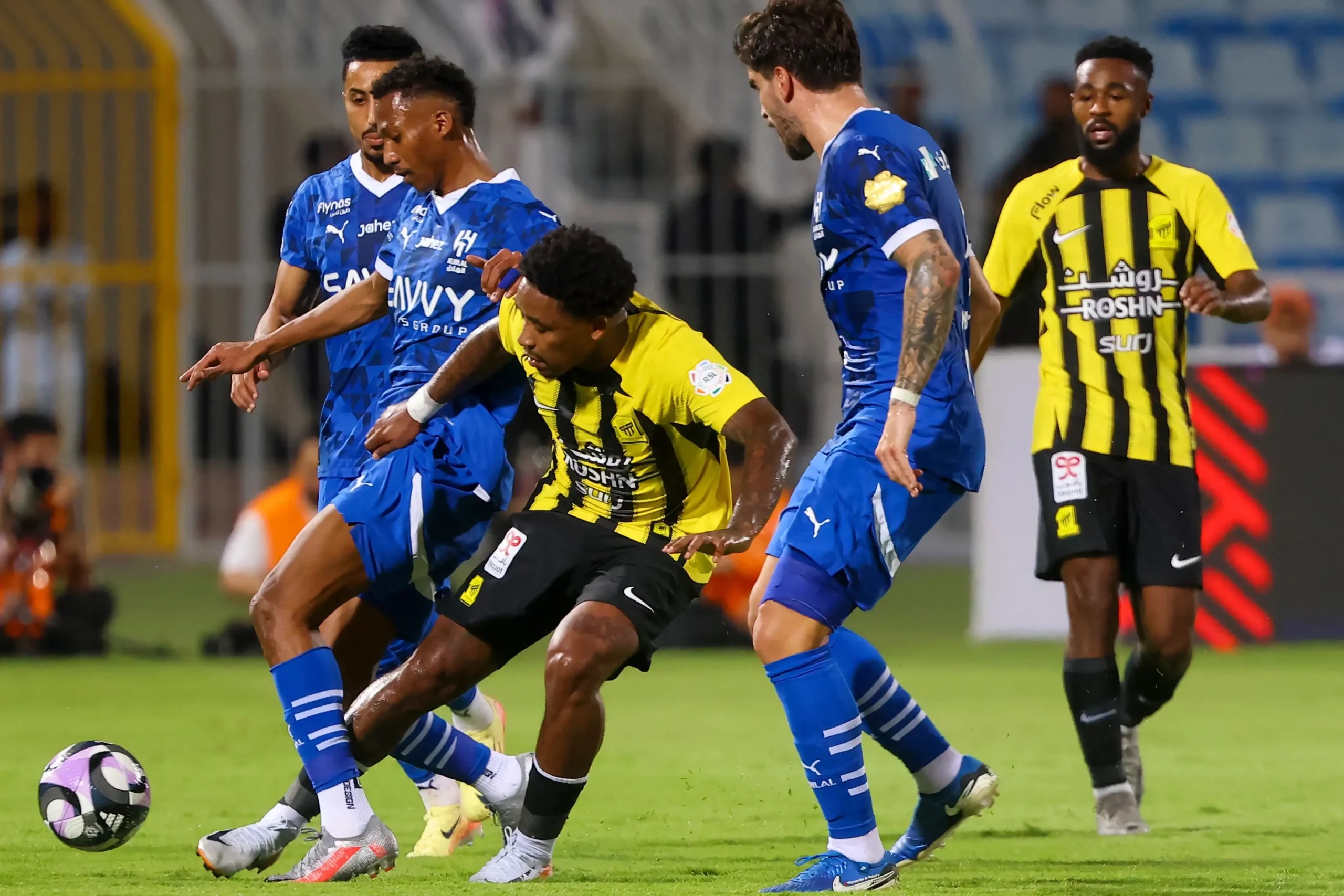 تشكيل الاتحاد الرسمي ضد الهلال في دوري روشن السعودي