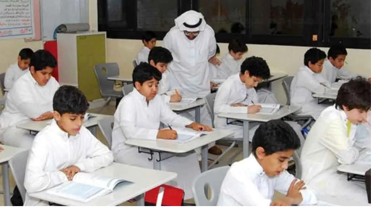 “تحذير عاجل من الأرصاد” إنذار أحمر في الرياض والشرقية ومناطق أخرى .. هل يتم تعليق الدراسة؟