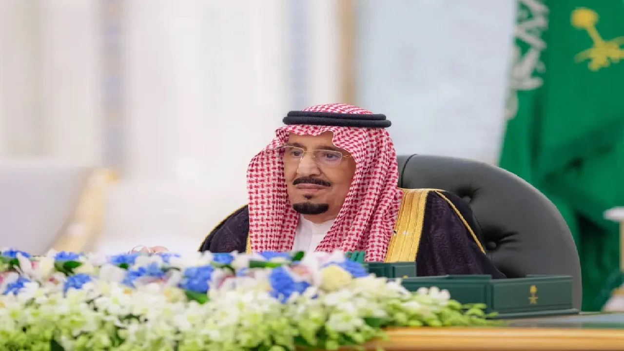 تعويض المتقاعدين من المعلمين عن الاجازة الصيفية 1446.. حقيقة إضافة 5000 ريال سعودي على الراتب