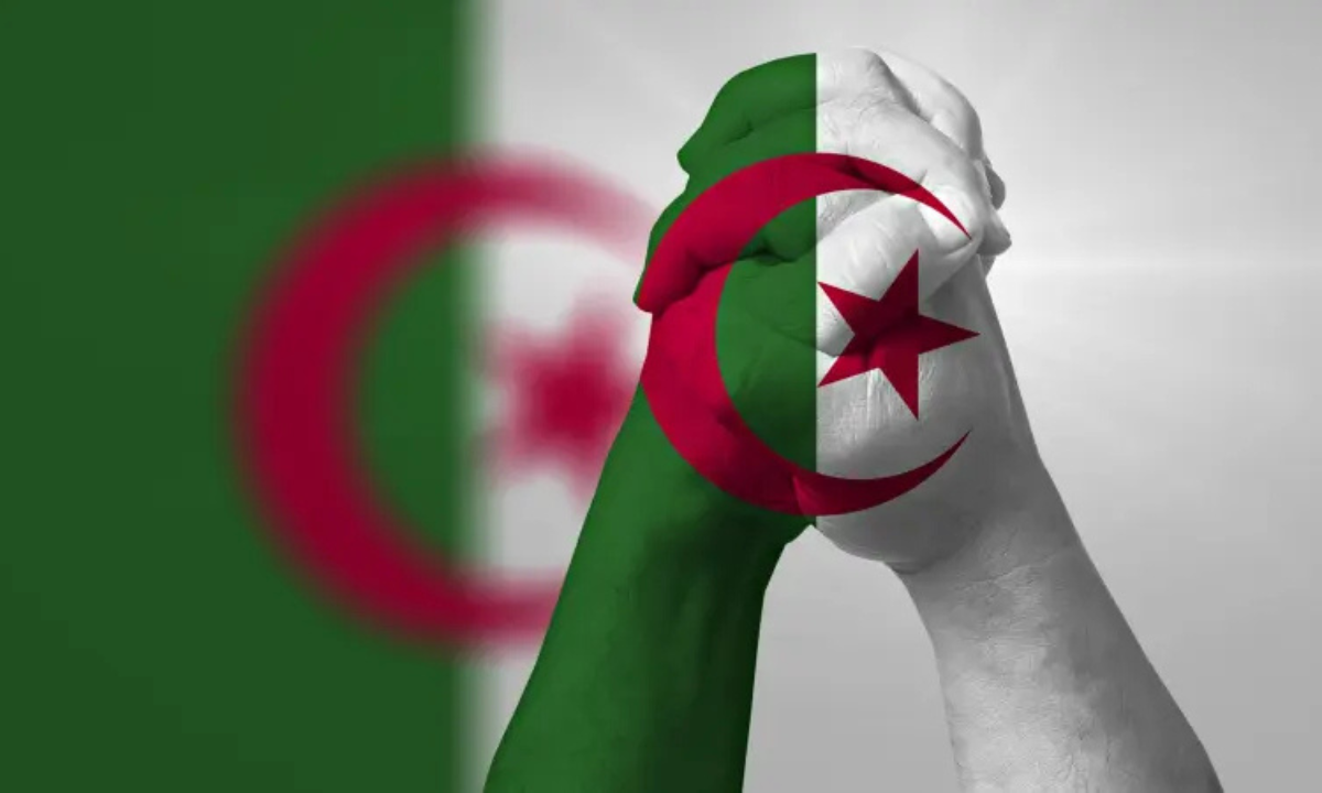 رزنامة العطل الرسمية في الجزائر 2025 والعطلات المدرسية لهذا العام الدراسي وفقاً لوزارة التربية الوطنية