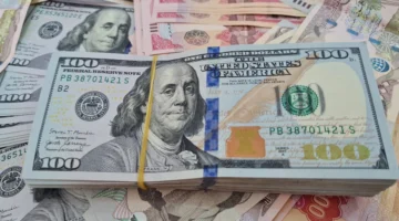 سعر 100 دولار في العراق