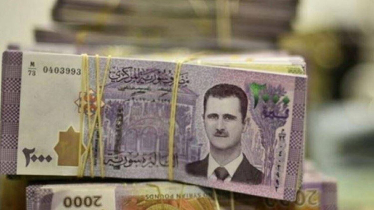 بعد آخر خفض.. سعر الدولار مقابل الليرة السورية اليوم شراء ومبيع في عدد من المحافظات السورية