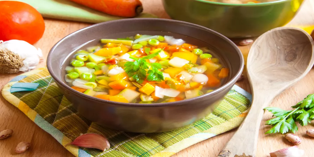 طريقة تحضير شوربة الخضار.. طبق دافئ وصحي بمذاق شهي خطوة بخطوة في البيت لأصحاب الدايت 5 طريقة تحضير شوربة الخضار.. طبق دافئ وصحي بمذاق شهي خطوة بخطوة في البيت لأصحاب الدايت
