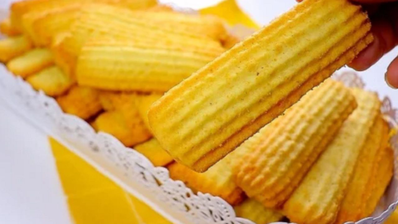 طريقة عمل بسكويت العيد في الخلاط من غير زبدة ومتجبيش جاهز