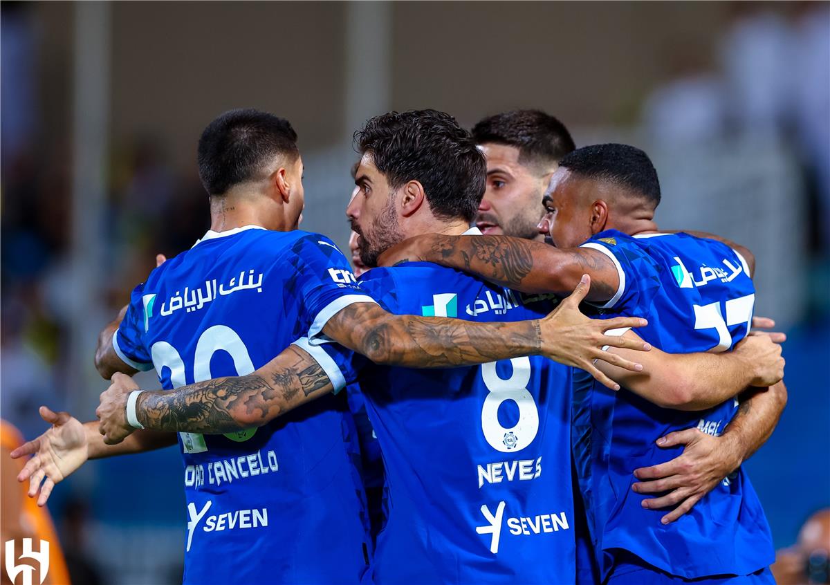 عاجل.. مفاجأة مدوية في تشكيل الهلال ضد برسبوليس بدوري أبطال آسيا للنخبة 2025 2 عاجل.. مفاجأة مدوية في تشكيل الهلال ضد برسبوليس بدوري أبطال آسيا للنخبة 2025