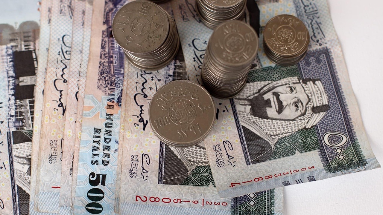 "قبل عمرة رمضان".. سعر الريال السعودي مقابل الجنيه المصري اليوم الأحد 16 فبراير 2025 2 “قبل عمرة رمضان”.. سعر الريال السعودي مقابل الجنيه المصري اليوم الأحد 16 فبراير 2025