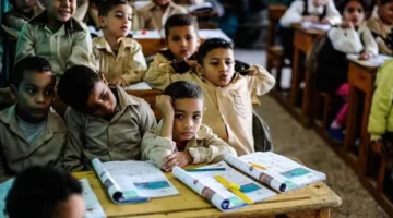 للفترتين والفترة الواحدة. مواعيد الدراسة في رمضان 2025 وحقيقة رفع الغياب عن الطلاب