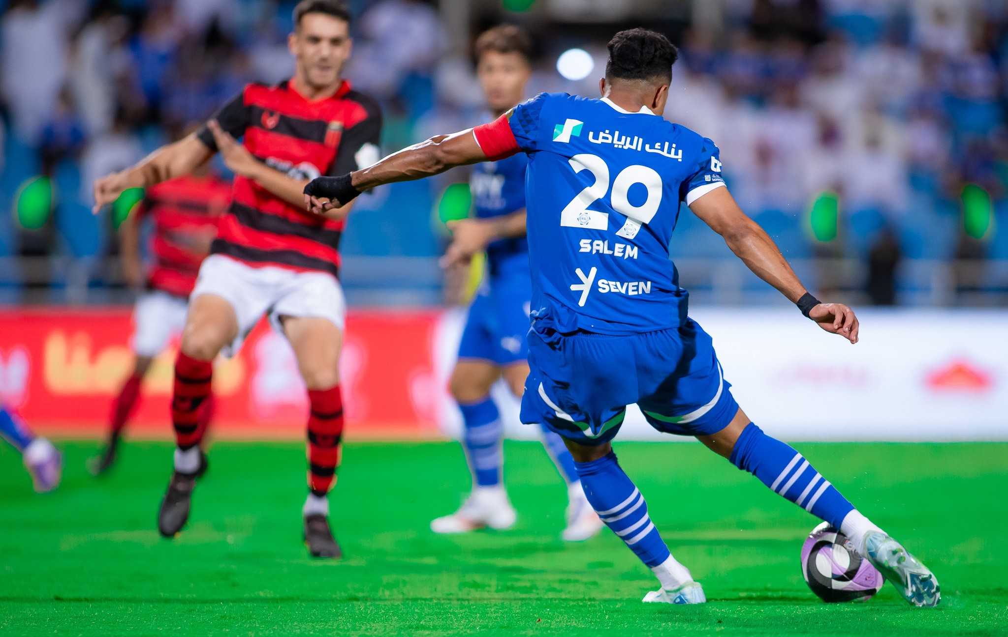 موعد مباراة الهلال والرياض في الدوري السعودي 2024_2025 وتردد القنوات الناقلة