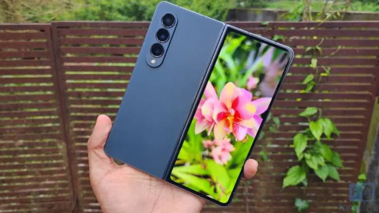 عملاق الساحة المنافس الشرس للآيفون هاتف Samsung Galaxy Z Fold 4 القابل للطي والرائد بأقوي المواصفات العالمية ملوش منافس 5 عملاق الساحة المنافس الشرس للآيفون هاتف Samsung Galaxy Z Fold 4 القابل للطي والرائد بأقوي المواصفات العالمية ملوش منافس