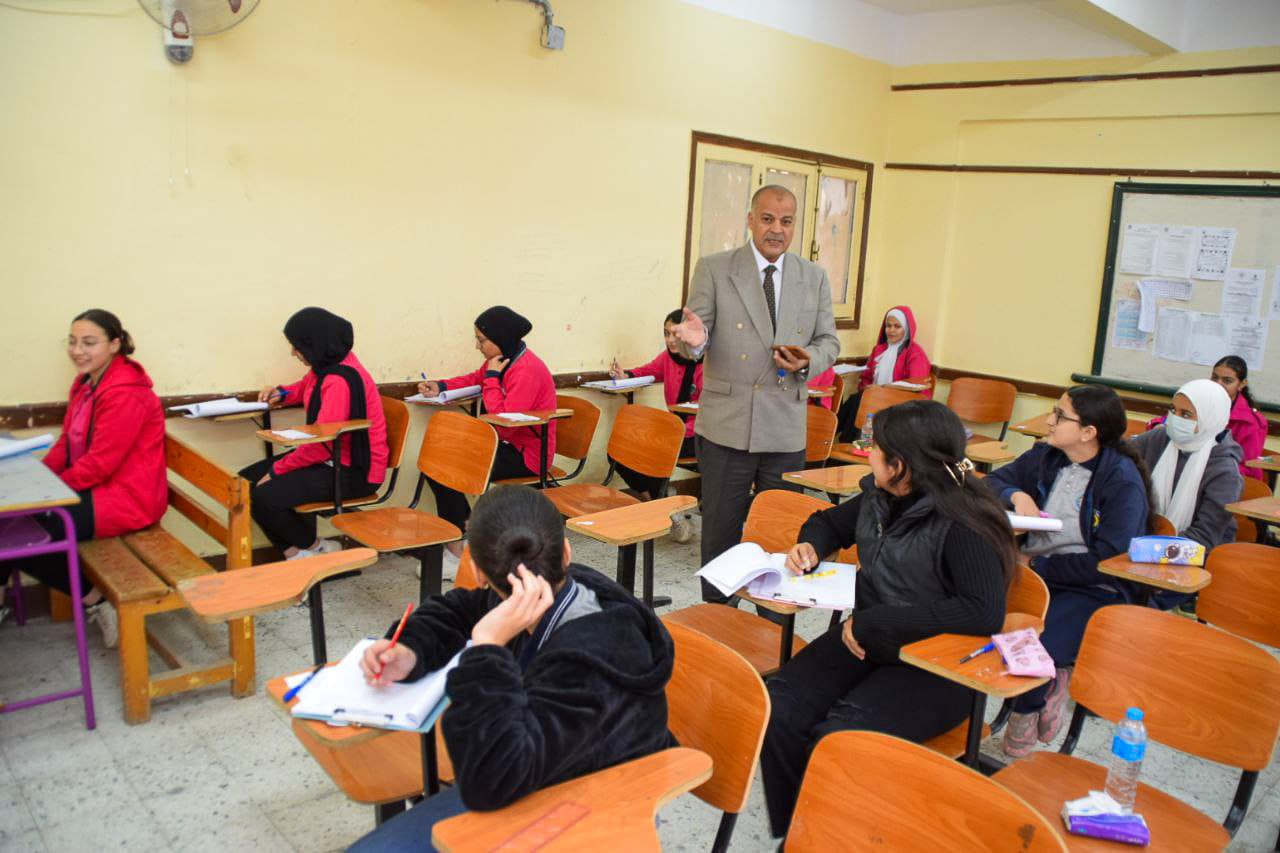 وزارة التعليم تحسم الجدل.. مواعيد الدراسة في رمضان وحقيقة رفع الغياب