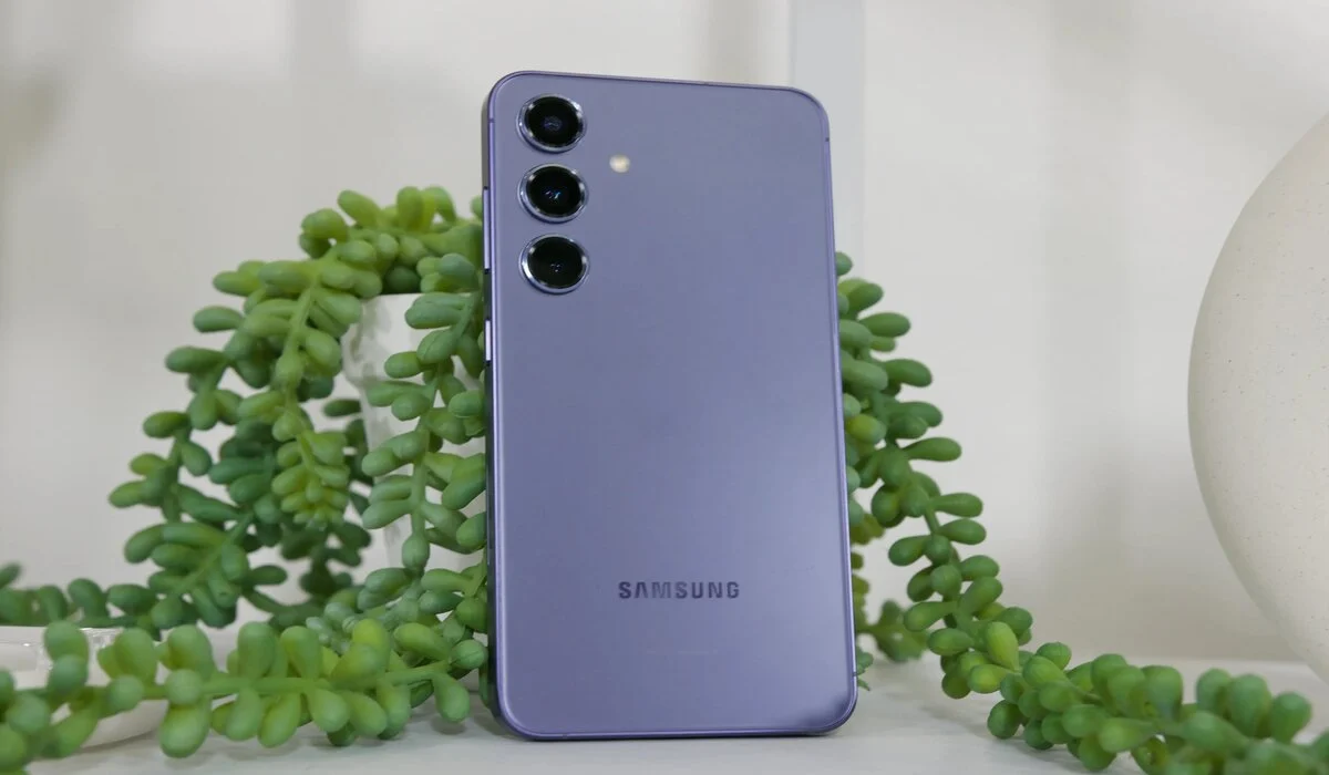 “إمكانيات رائعة”.. تعرف على مواصفات هاتف Samsung Galaxy S24 والسعر الرسمي للموبايل
