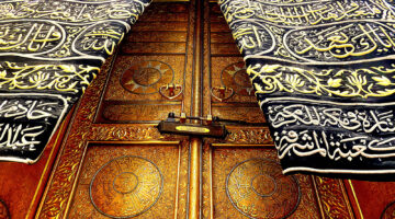 4 مراحل لغسل السجاد في المسجد الحرام. اعرفها الآن 1