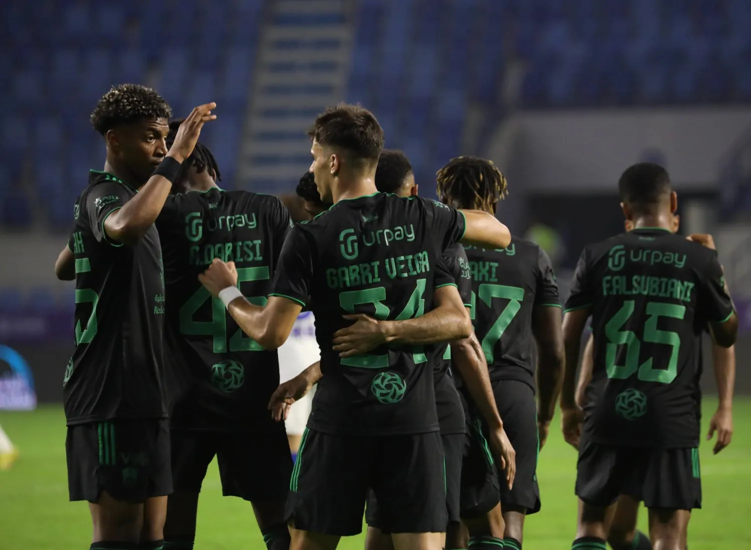 تشكيل الأهلي الرسمي ضد الاخدود في الدوري السعودي 2024-2025 5 تشكيل الأهلي الرسمي ضد الاخدود في الدوري السعودي 2024-2025