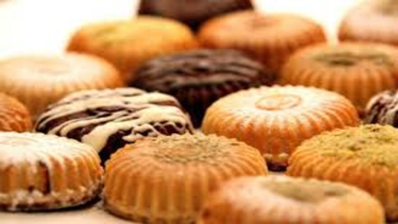 نواعم العيد.. طريقة عمل معمول بالتمر ناعم ويدوب في البوق دوب