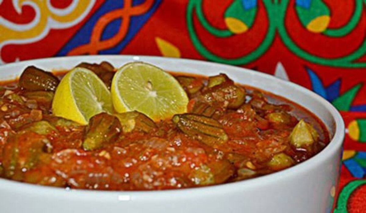 لفطار رمضان الرائع.. طريقة عمل طاجن بامية باللحمة 