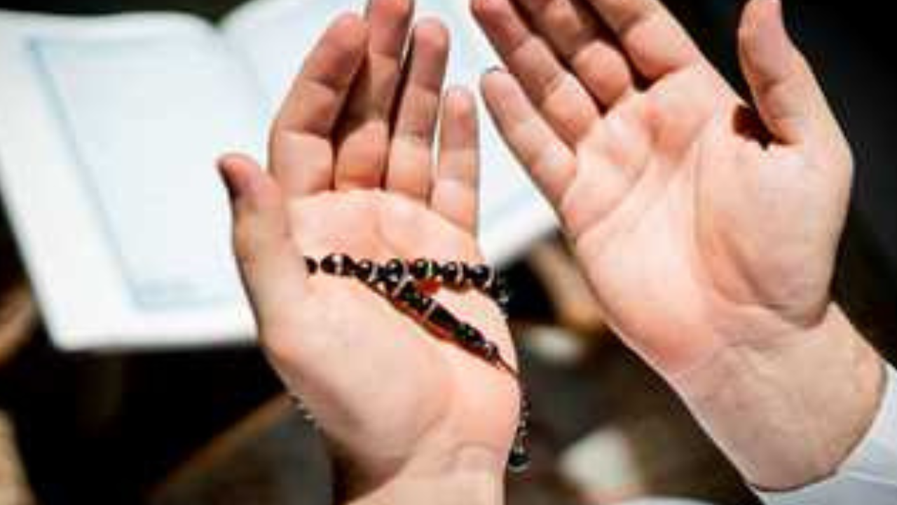 أفضل أدعية يوم الجمعة في مضان 1446 قصيرة رددها لعلها تكون في ساعة استجابه