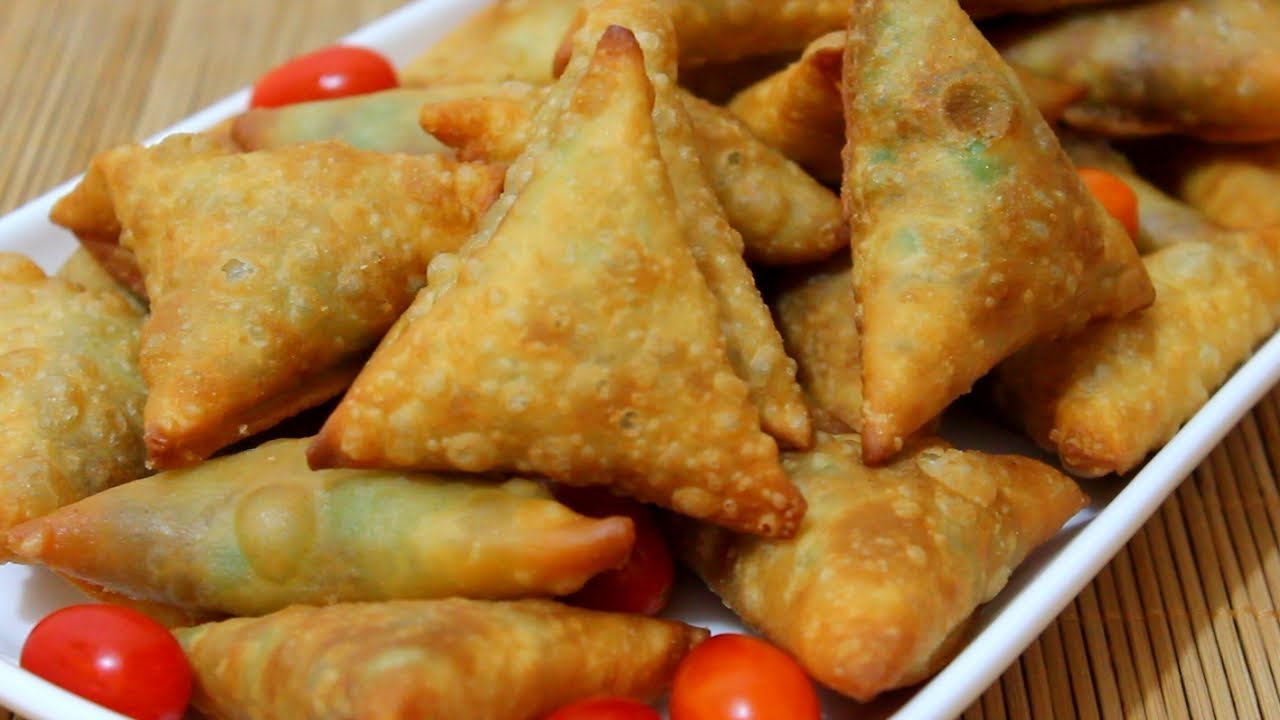 اعمليها في رمضان بعد الفطار .. أسهل طريقة لتحضير السمبوسة المقرمشة الذهبية في المنزل