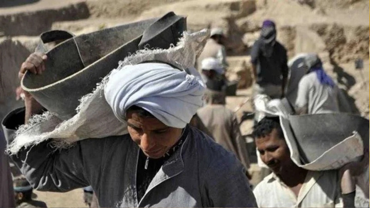 بعد زيادتها.. موعد صرف منحة العمالة غير المنتظمة لشهر رمضان