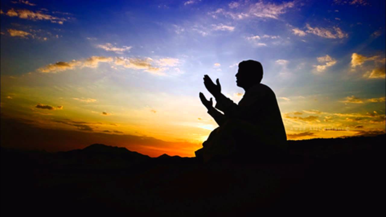 “دعاء مستجاب عند الإفطار في رمضان” .. ماذا يقول الصائم لحظة غروب الشمس لينال رحمة الله ومغفرته؟