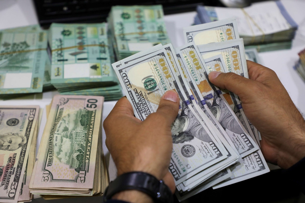 هبوط مدوٍّ.. سعر صرف الدولار مقابل الدينار العراقي في سوقي بغداد وأربيل شراء وبيع الآن 5 هبوط مدوٍّ.. سعر صرف الدولار مقابل الدينار العراقي في سوقي بغداد وأربيل شراء وبيع الآن
