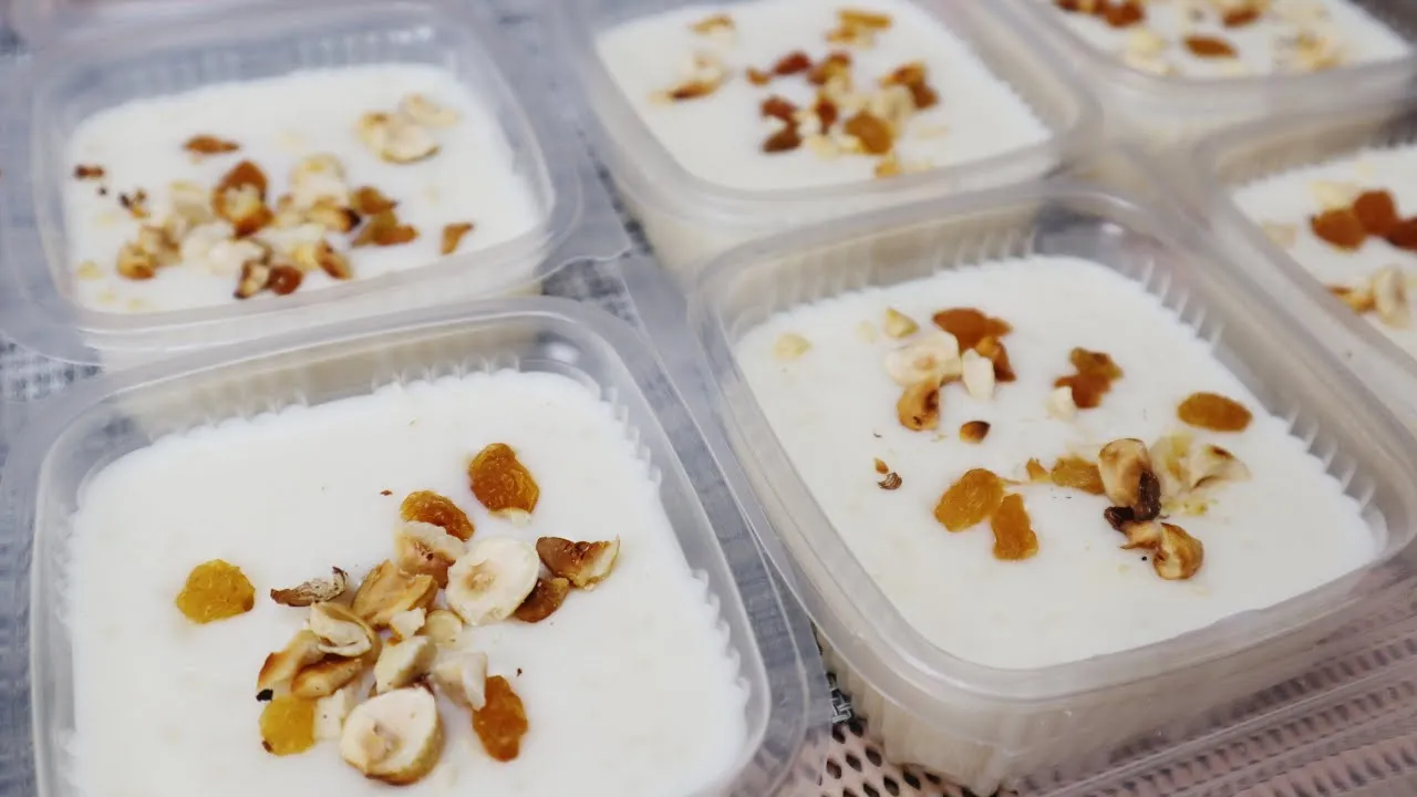 تحلية مميزة وسريعة يمكنك تحضيرها في رمضان.. خطوات تحضير الأرز بالحليب في المنزل