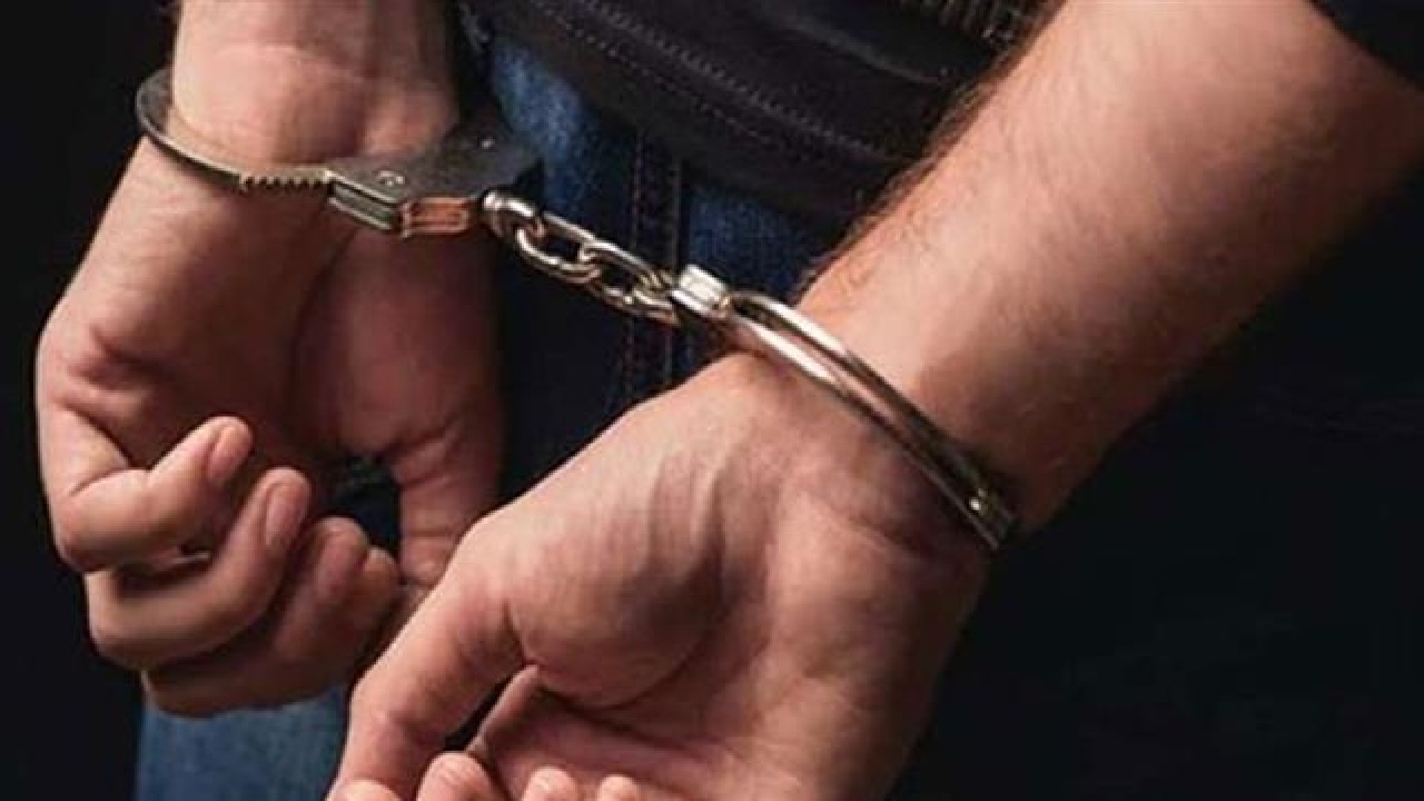 عاجل القبض على لص متلبس بسرقة أغراض المصلين من مسجد في المنار بتونس.. التفاصيل كاملة