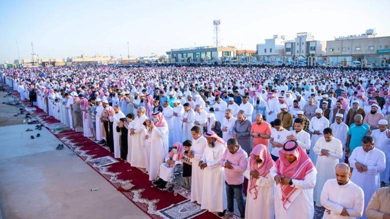 عيد فطر سعيد متى موعد صلاة عيد الفطر 2025 في مصر؟ وأول تكبيرة 2 عيد فطر سعيد متى موعد صلاة عيد الفطر 2025 في مصر؟ وأول تكبيرة