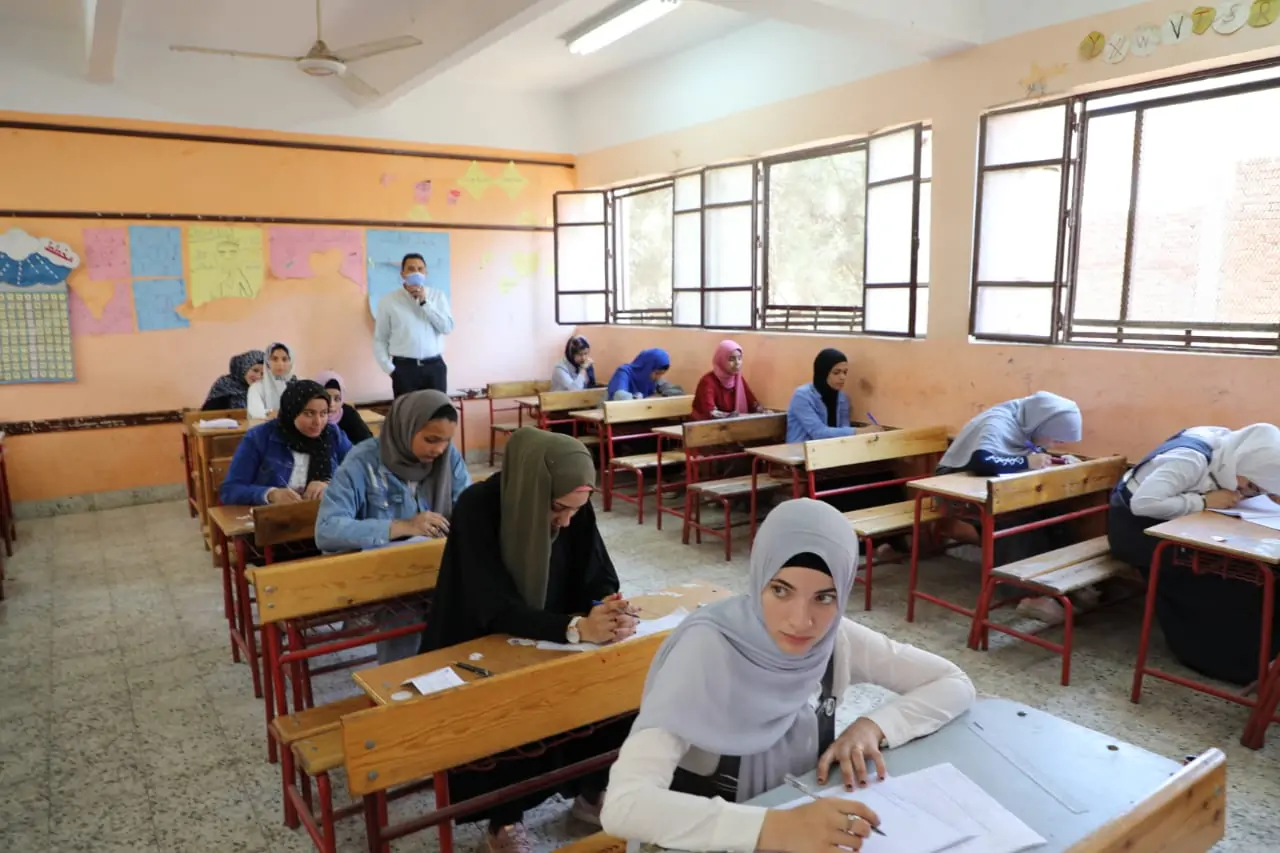 موعد امتحانات الدبلومات الفنية 2025 لجميع الطلاب والأوراق المطلوبة للتسجيل 2 موعد امتحانات الدبلومات الفنية 2025 لجميع الطلاب والأوراق المطلوبة للتسجيل