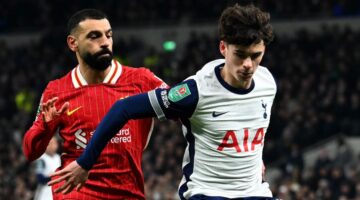 ليفربول وتوتنهام1736372416