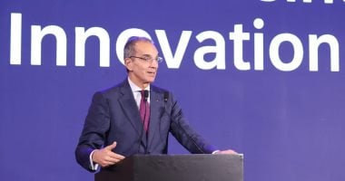 وزير الاتصالات يكشف عن خطة وطنية للذكاء الاصطناعي لتعزيز مهارات الشباب