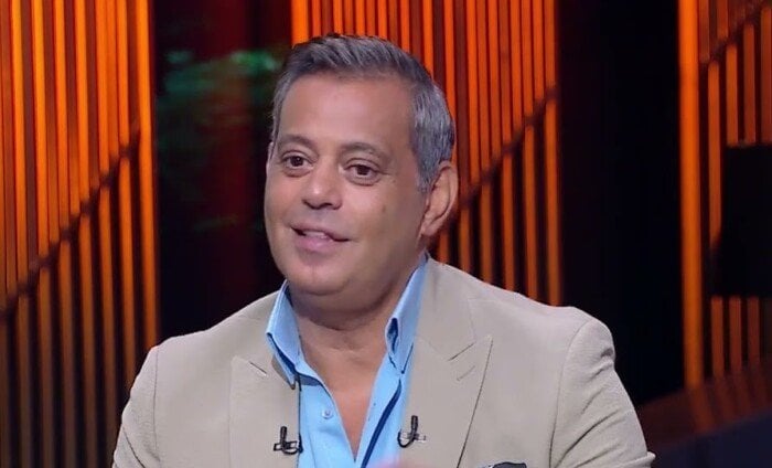 هاني رمزي: الأهلي بحاجة إلى تعزيز صفوفه بظهير أيسر ولاعبين في الدفاع.