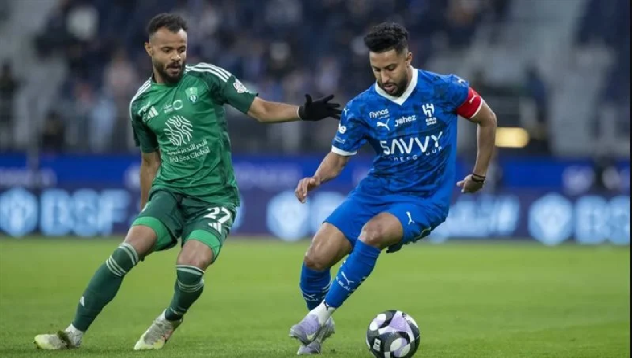الهلال السعودي بين أربعة مرشحين كبار لتولي القيادة الفنية.. أليجري وأنشيلوتي أبرز الأسماء في سباق التدريب 2 الهلال السعودي بين أربعة مرشحين كبار لتولي القيادة الفنية.. أليجري وأنشيلوتي أبرز الأسماء في سباق التدريب