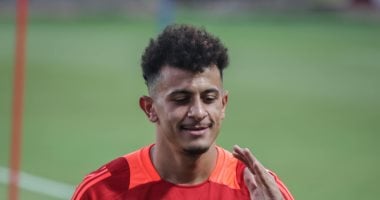 عمر الساعي وكريم نيدفيد يواجهان مستقبلًا غير مضمون مع الأهلي في صفوف جديدة من خلال صفقات تبادلية