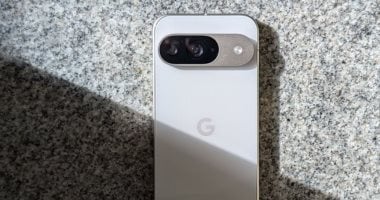 نموذج أولي لهاتف جوجل بيكسل 10 يكشف عن شريحة Tensor G5 والتصميم الجديد