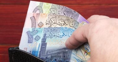 سعر الدينار الكويتي اليوم الإثنين 7 يوليو 2025 في ذروة التداولات. 2 سعر الدينار الكويتي اليوم الإثنين 7 يوليو 2025 في ذروة التداولات.