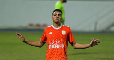 الأهلي يضايق الوقت لإنهاء صفقة المدافع الجديد لحل أزمة "المدافعين" 2 الأهلي يضايق الوقت لإنهاء صفقة المدافع الجديد لحل أزمة “المدافعين”