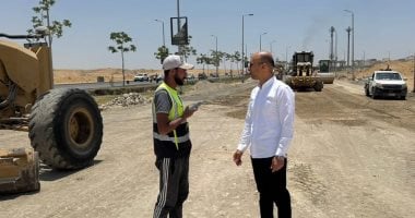 رئيس جهاز مدينة القاهرة الجديدة يقوم بجولة تفقدية لأعمال تطوير محور التسعين الشمالي