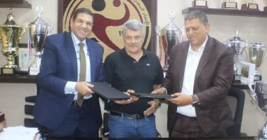 بسكوالي يوقع عقود توليه مهمة منتخب اليد بشكل رسمي 2 بسكوالي يوقع عقود توليه مهمة منتخب اليد بشكل رسمي