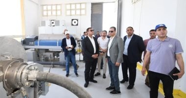 وزير الإسكان ومحافظ القليوبية يراقبان تقدم مشروعات مياه الشرب